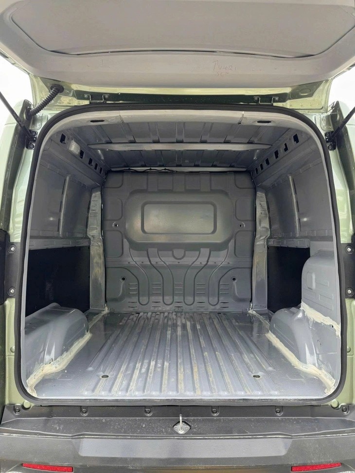 ec-van